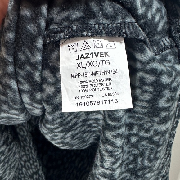 Lee Riders Black and Gray Animal Print Top Buttoned Fleece Leopard XL Sweatshirt - Picture 4 of 6